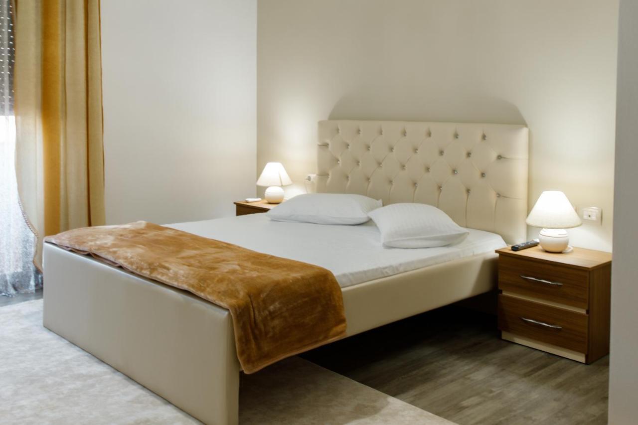 The Luxe Apartments Αργυρόκαστρο Εξωτερικό φωτογραφία