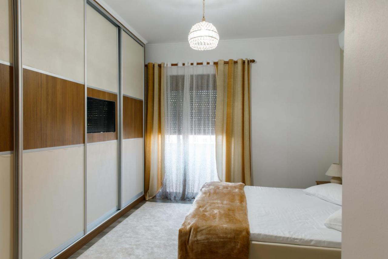 The Luxe Apartments Αργυρόκαστρο Εξωτερικό φωτογραφία