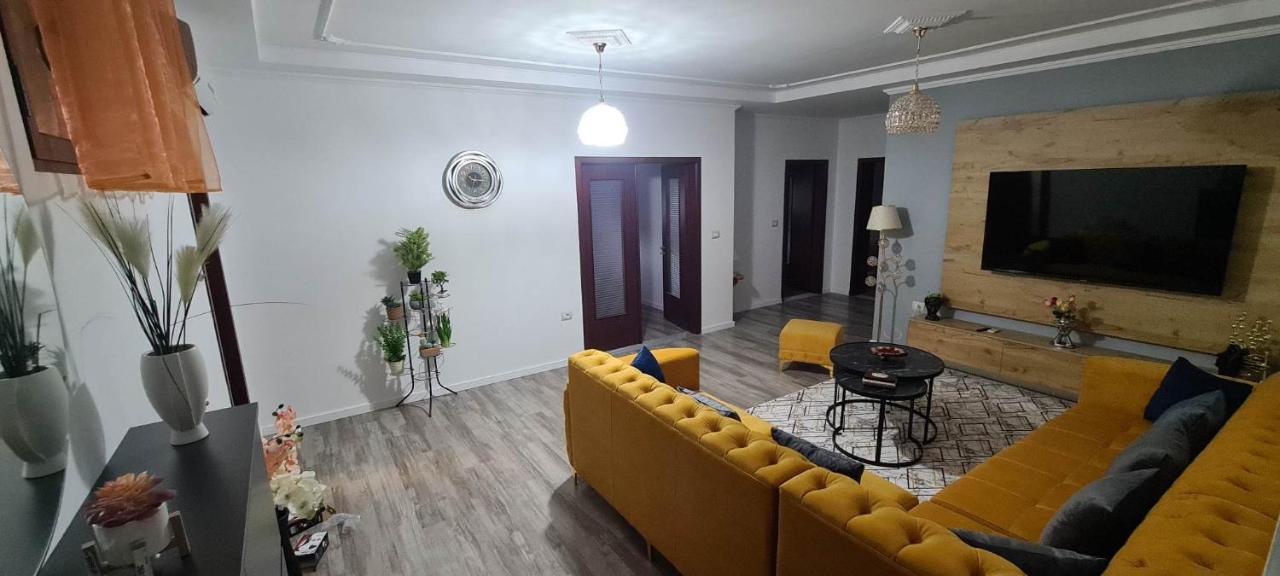 The Luxe Apartments Αργυρόκαστρο Εξωτερικό φωτογραφία