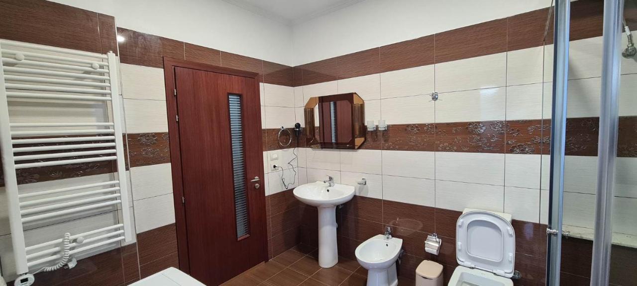 The Luxe Apartments Αργυρόκαστρο Εξωτερικό φωτογραφία