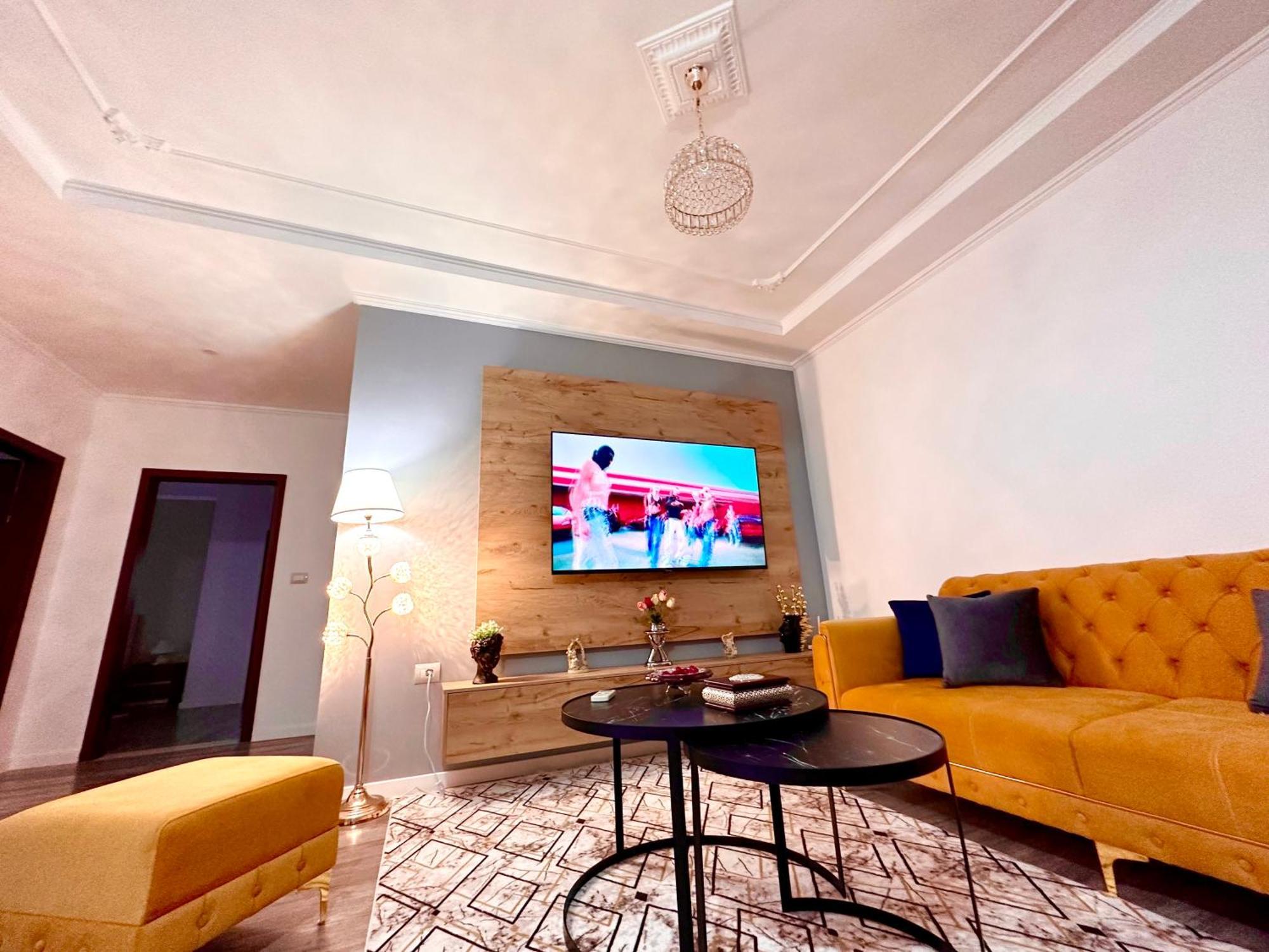 The Luxe Apartments Αργυρόκαστρο Εξωτερικό φωτογραφία